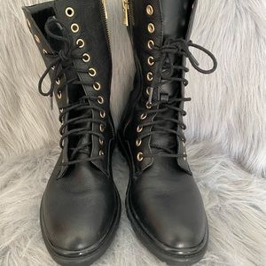 CALVIN KLEIN BLACK LACE UP COMBAT BOOTS SZ6